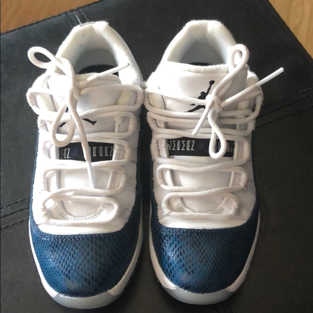 Jordan 11 Lows